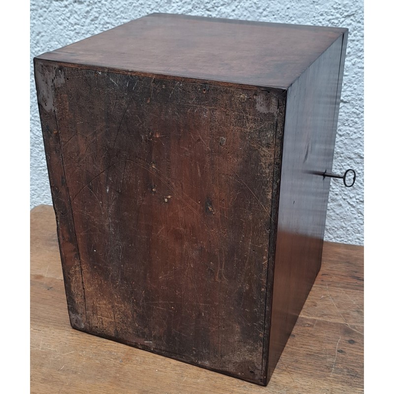 Large mahogany box veneered in chicaranda, 19th century - 8/9
