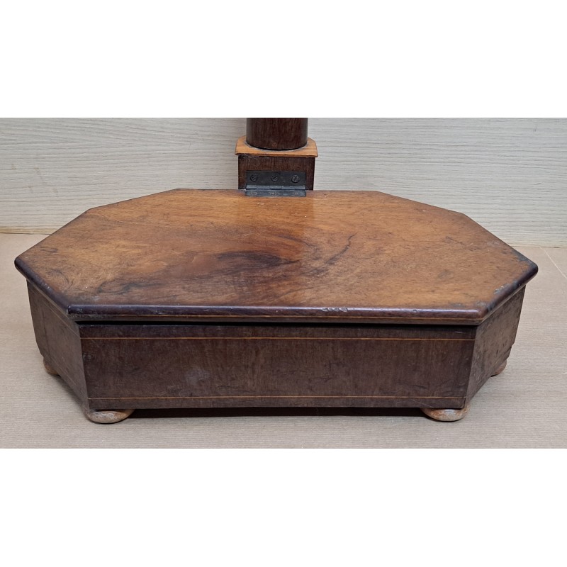 Curious and rare Isabeline spittoon, mahogany and chicaranda, 19th century - 2/12