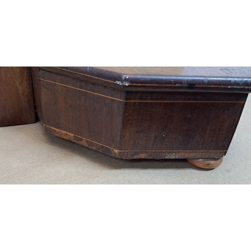 Curious and rare Isabeline spittoon, mahogany and chicaranda, 19th century - 12/12