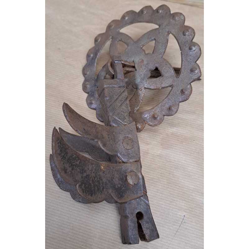 Wrought iron handle or knocker with dragon decoration, 19th century - 3/7