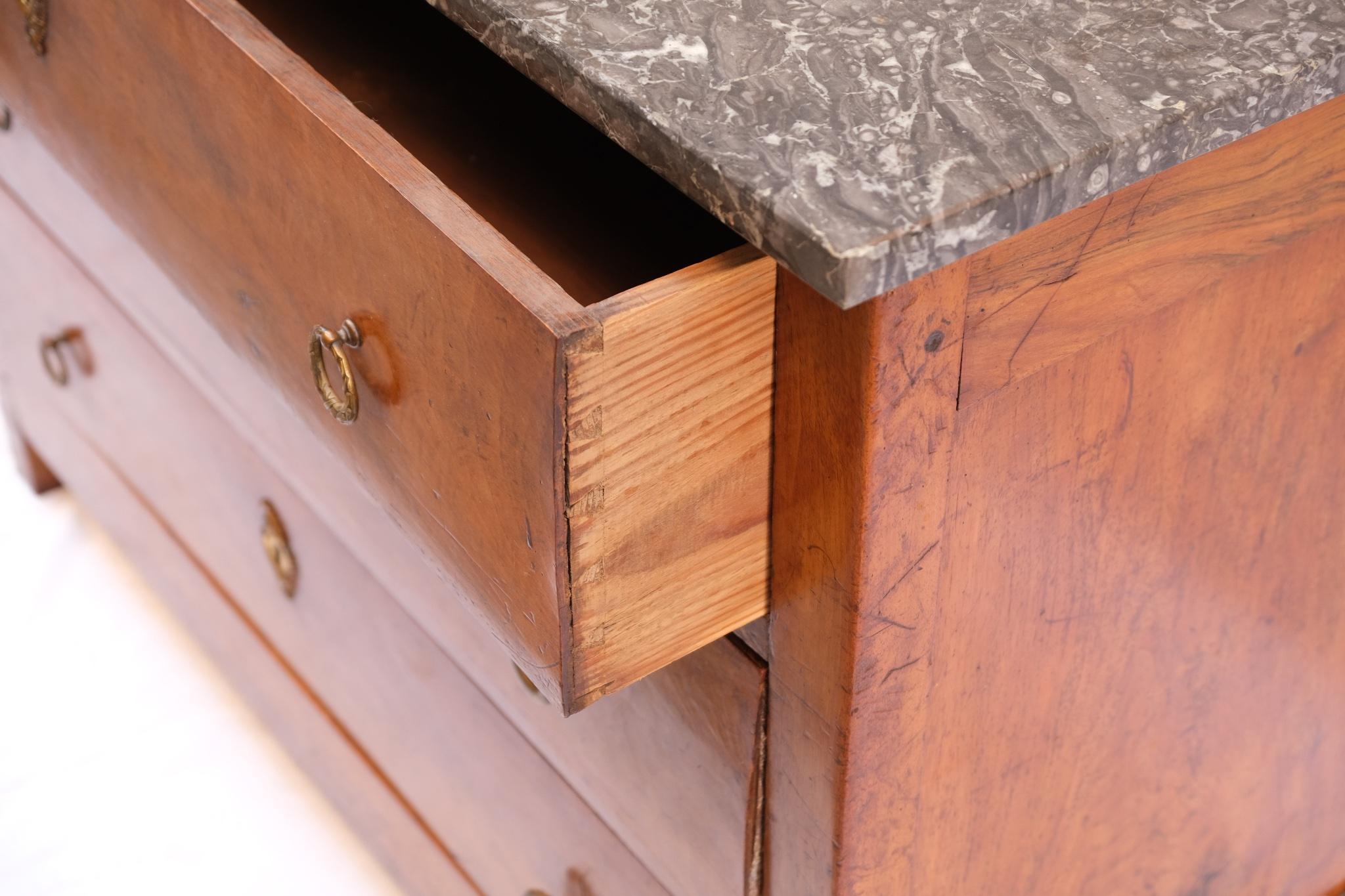 French Commode from the Late 18th Century - 8/15