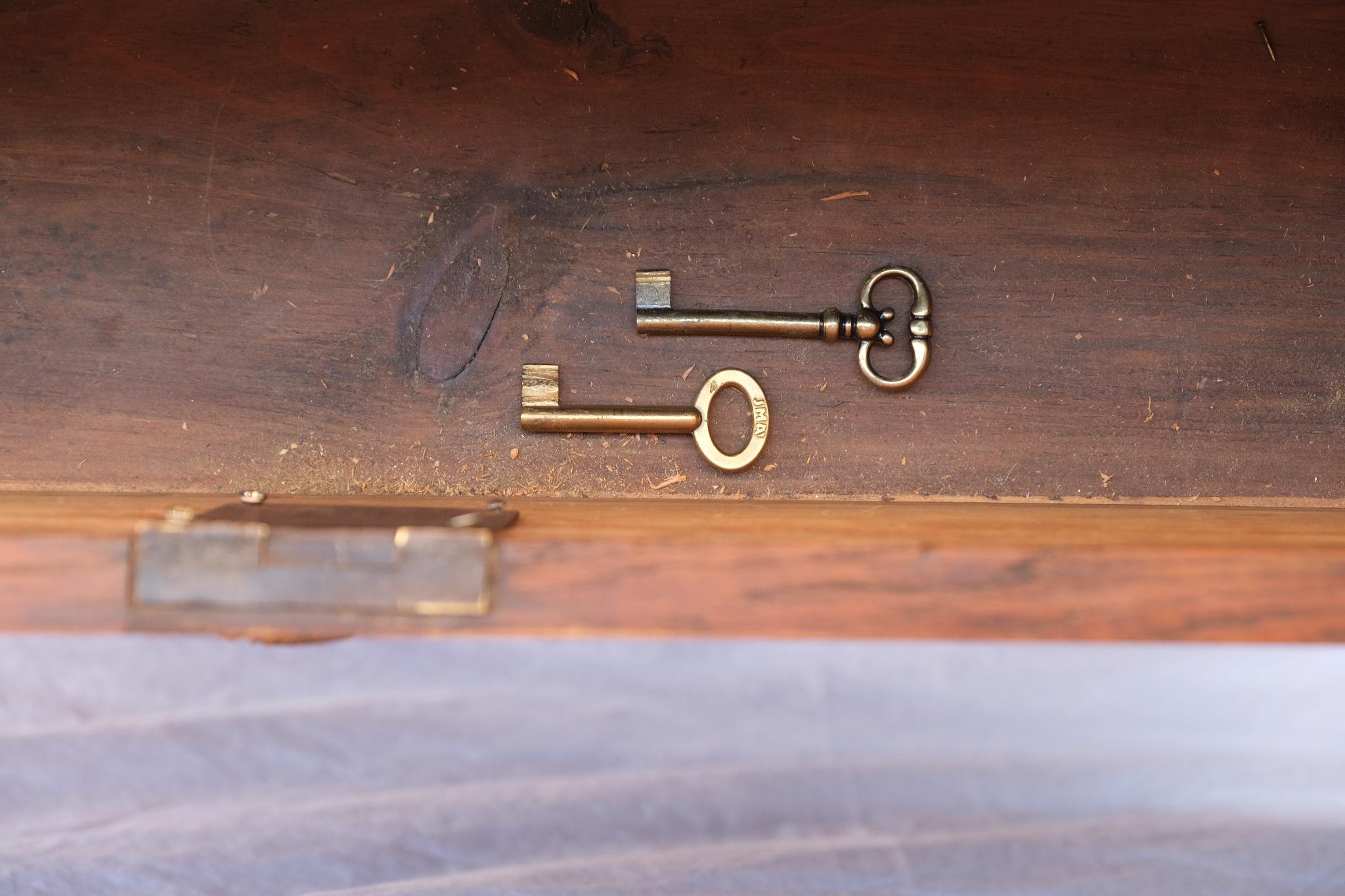 French Commode from the Late 18th Century - 15/15