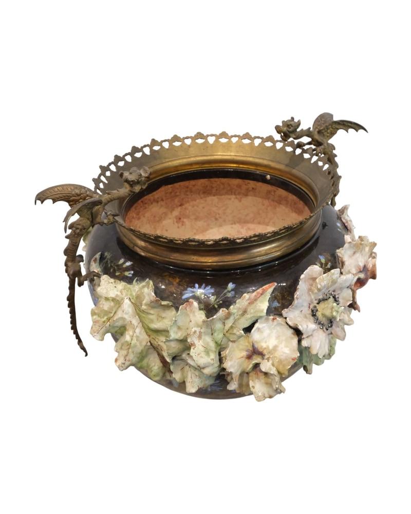 jarron-de-ceramica-con-detalles-florales-y-dragones-de-sanglar-siglo-xix