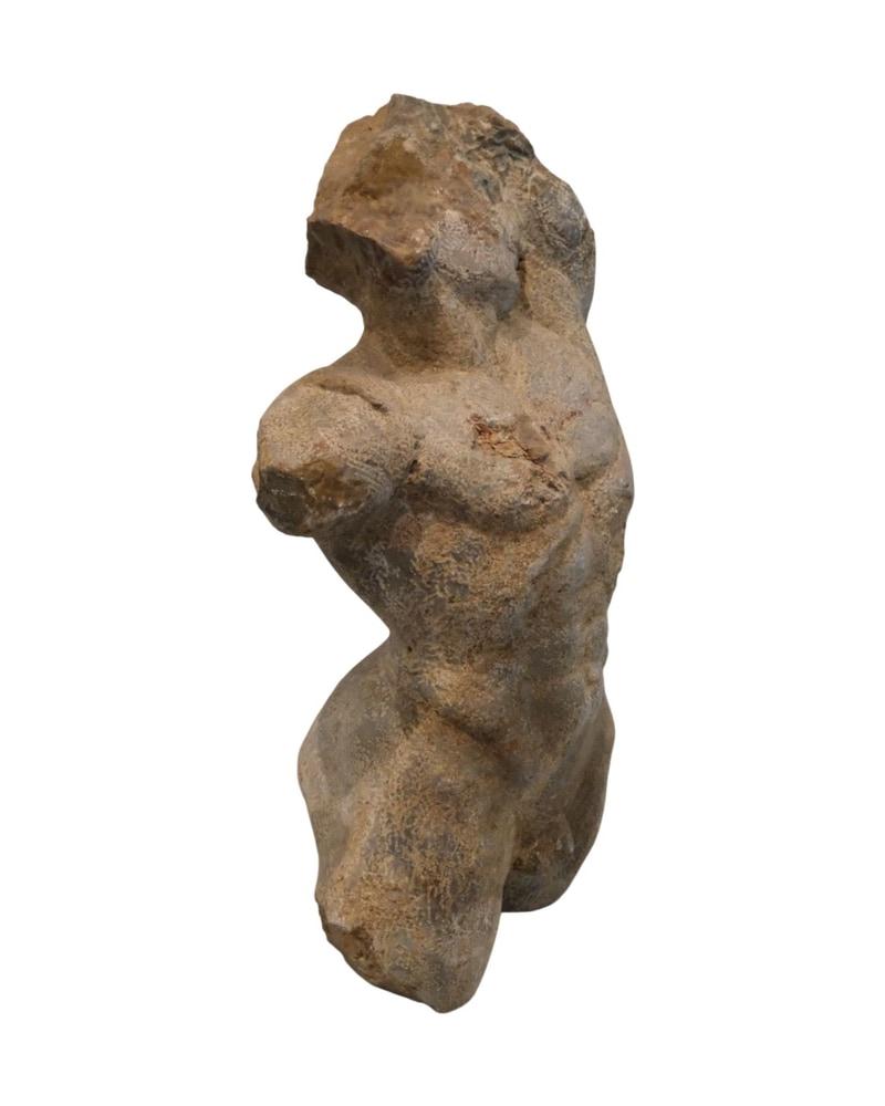 estatua-de-hombre-en-piedra-artista-aleman-mid-century-mallorca