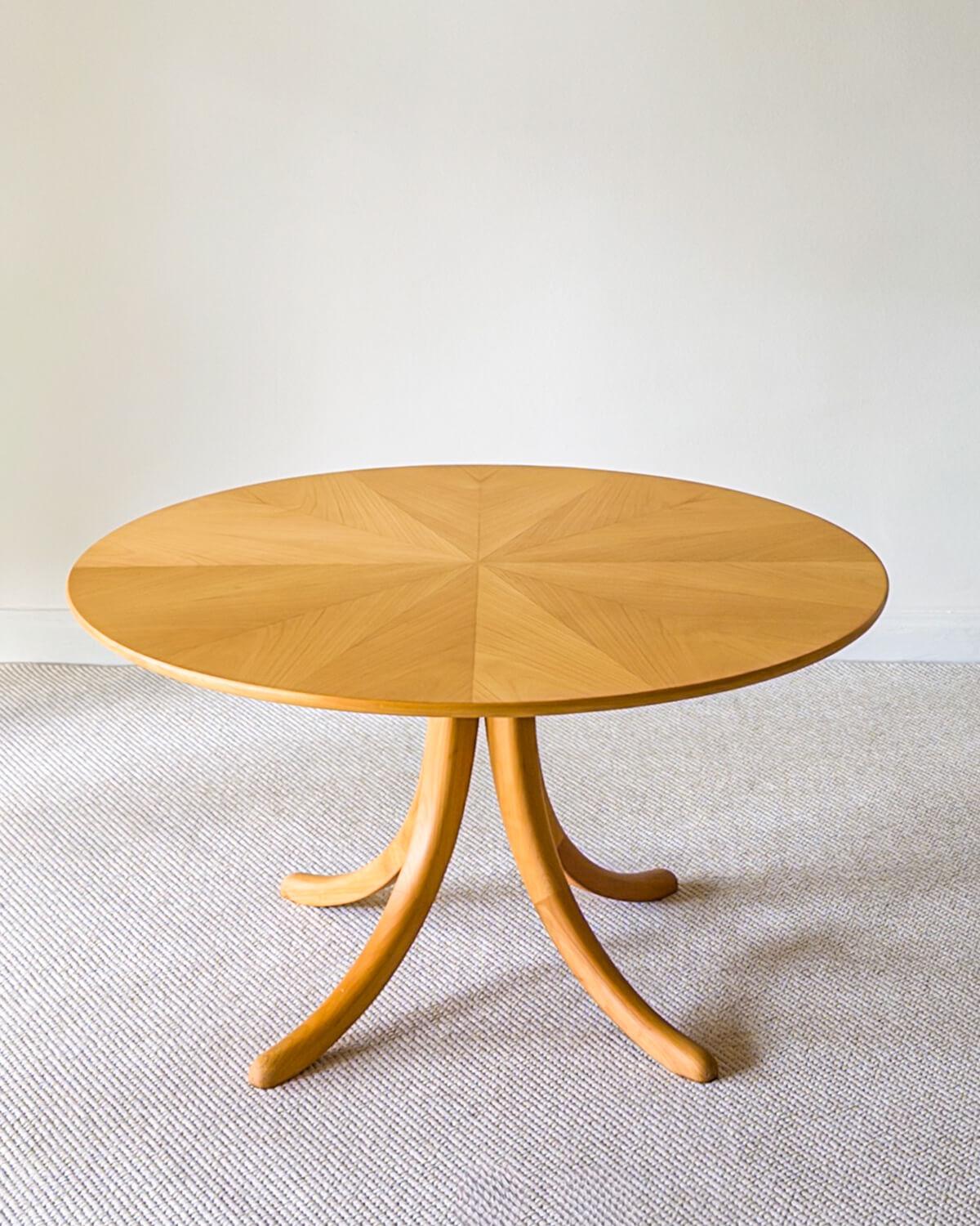 Mesa de Café Austriaca