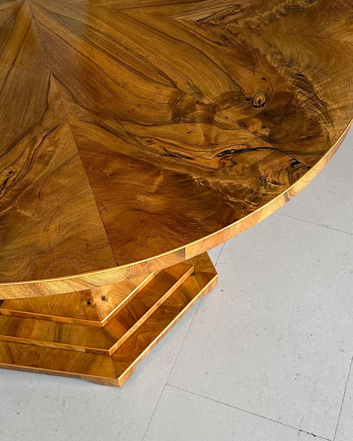 Mesa Biedermeier Vienesa