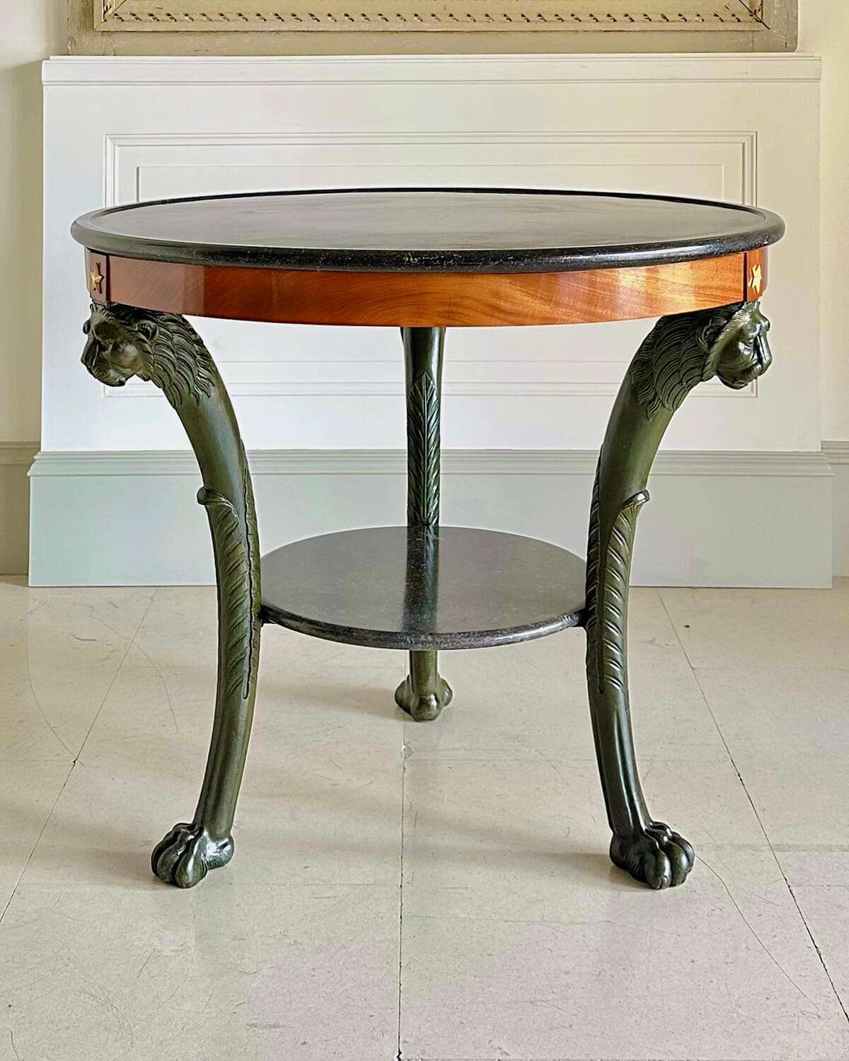 Gueridón Directorio Francés