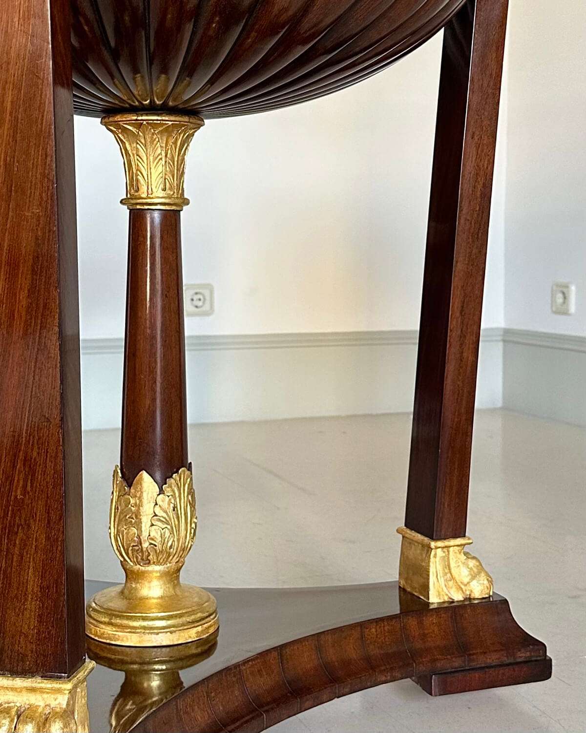 Gueridón Imperio Italiano