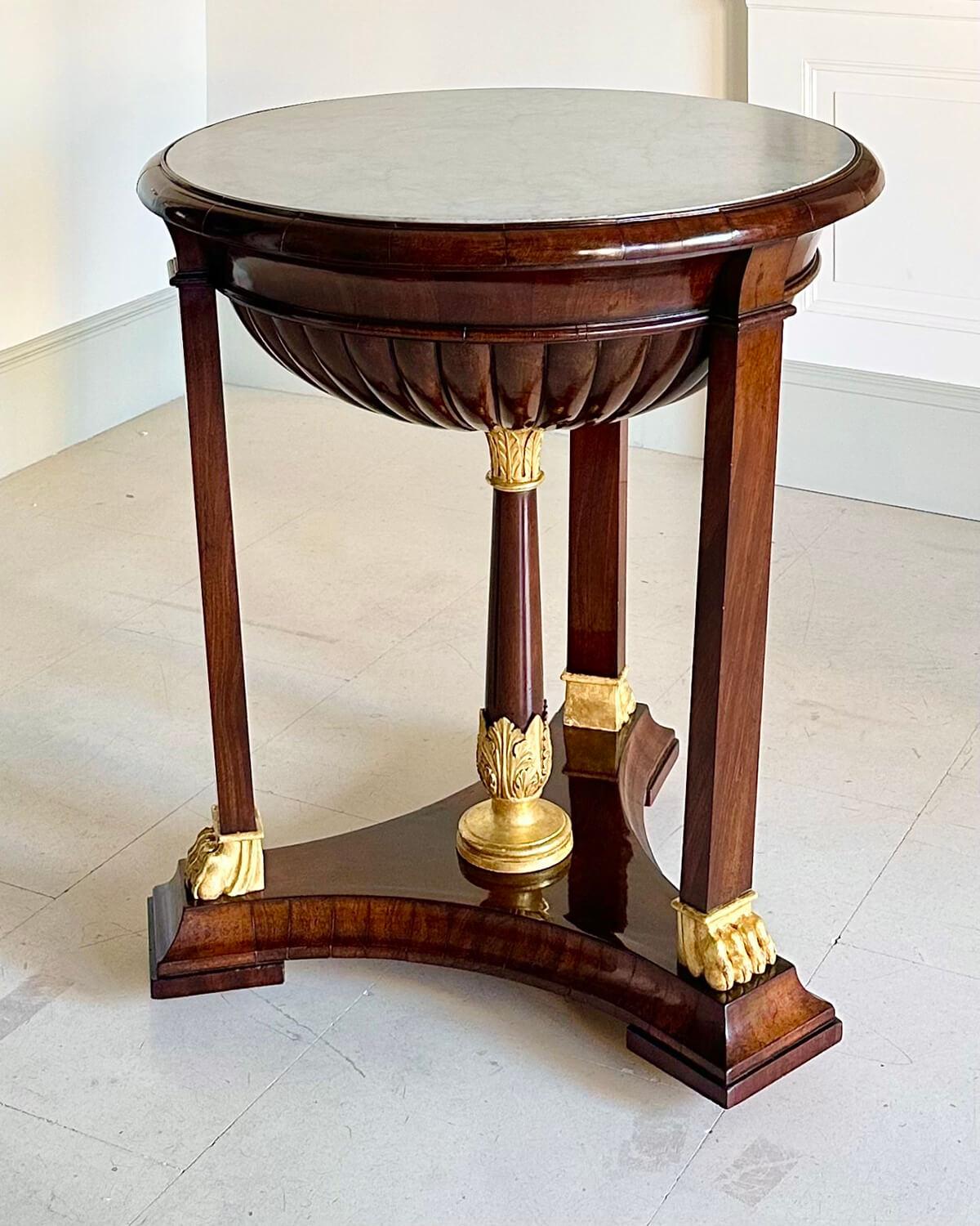 Gueridón Imperio Italiano