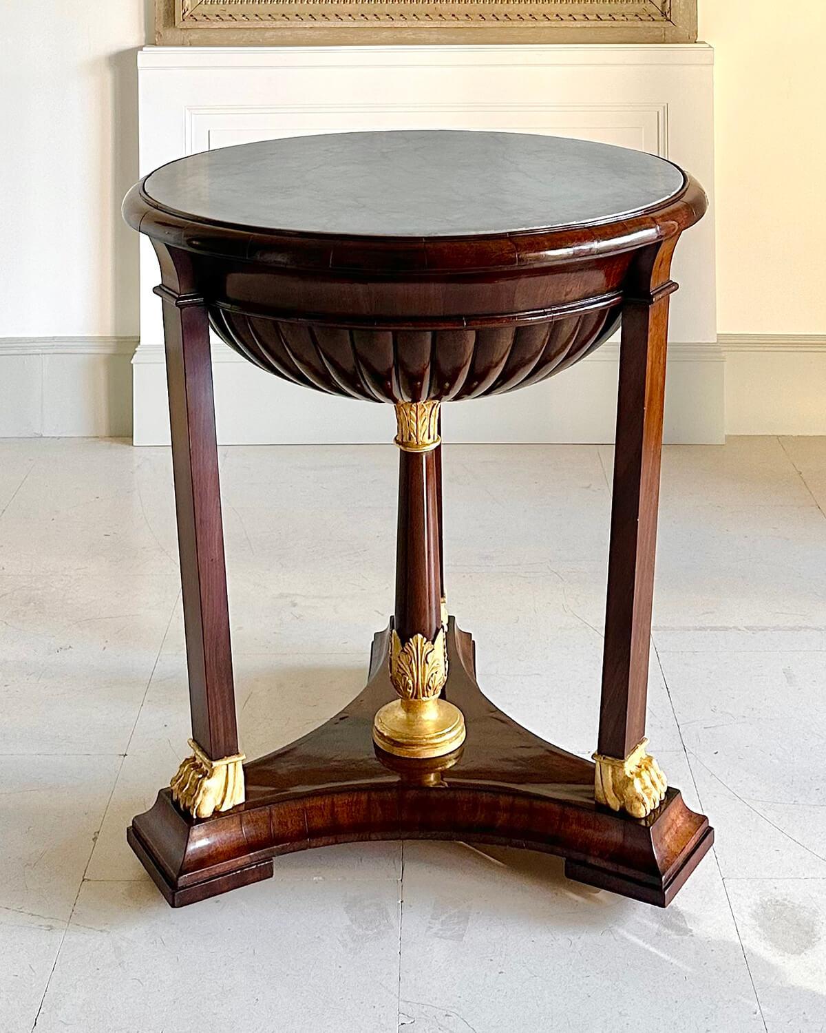 Gueridón Imperio Italiano