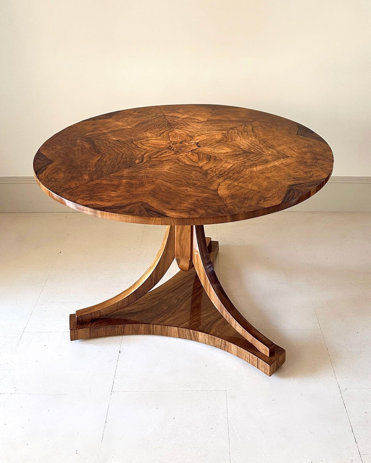 Mesa Biedermeier Austriaca
