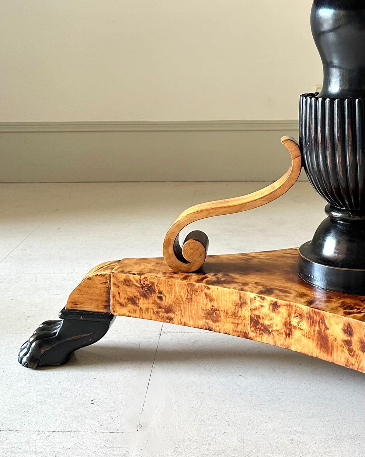 Mesa Karl Johan Biedermeier