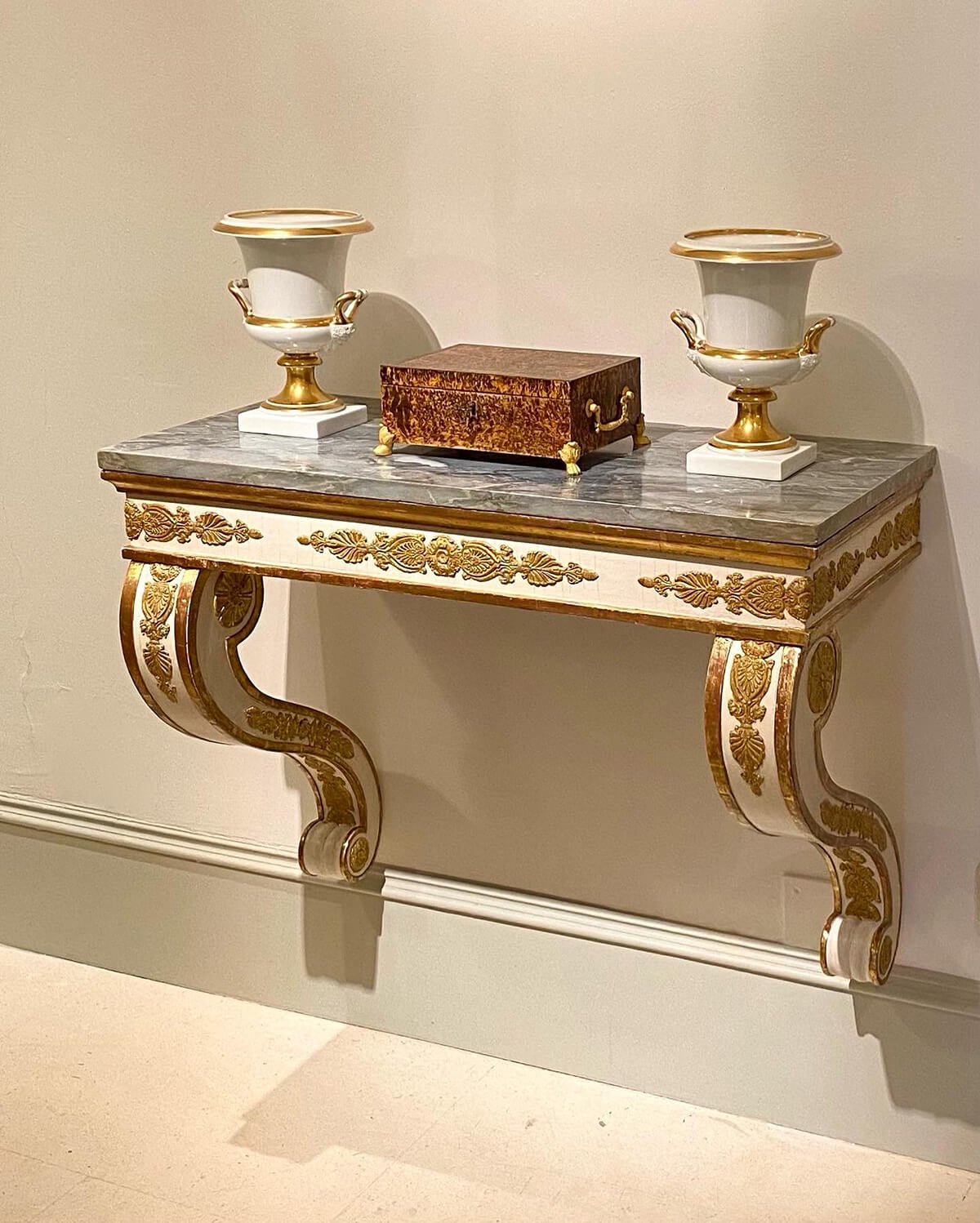 Consola imperio Italiana