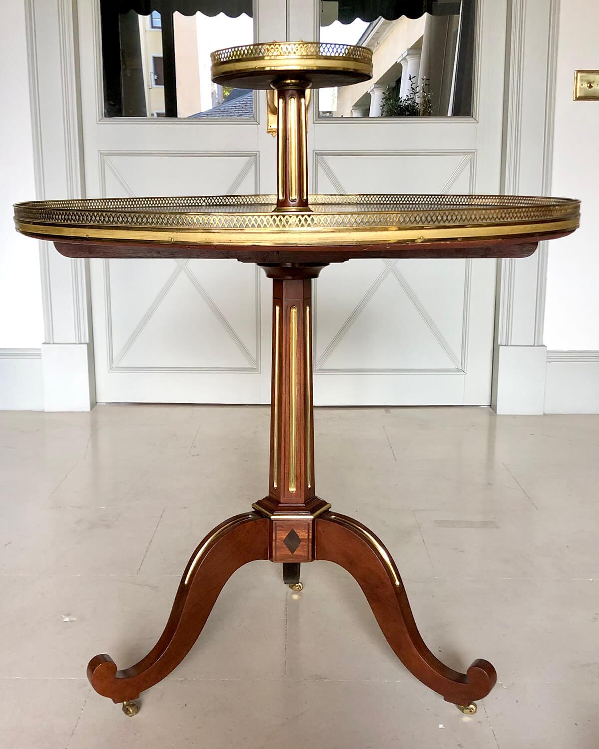 Gueridón «Serviteur» Francés